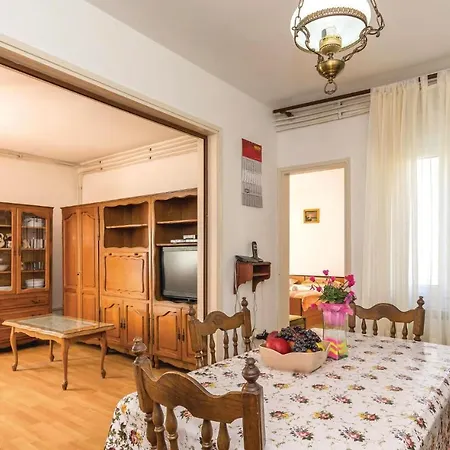 شقة 1 Bedroom Cozy In *