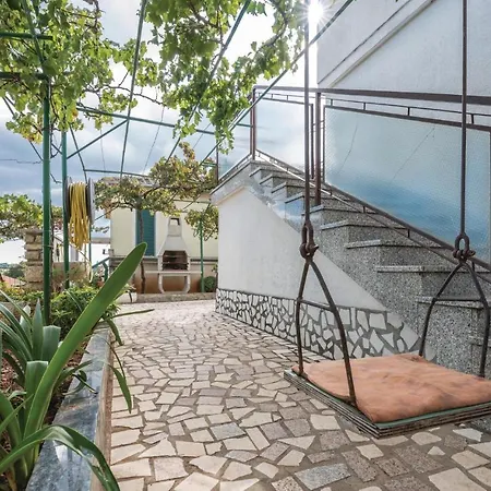 1 Bedroom Cozy In شقة بولا